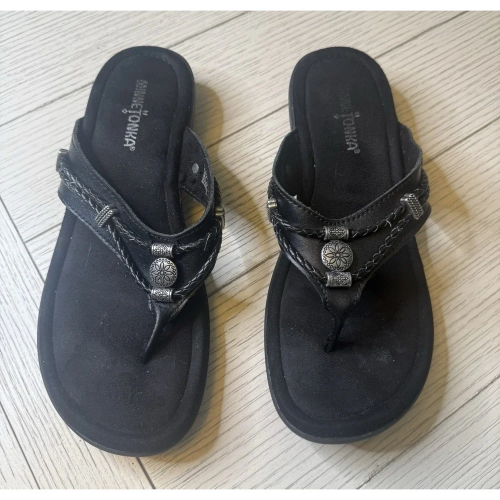 Minnetonka Silverthorne Thong Black Leather Sandals Flip Flops Womens‎ Sz 9